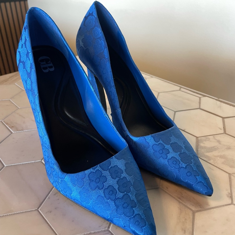 Gianni Bini Blue Women's Heels - Picture 2 of 6